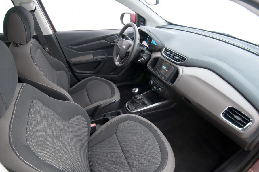  Chevrolet Prisma LT 2013 года  (фото 4 из 40)